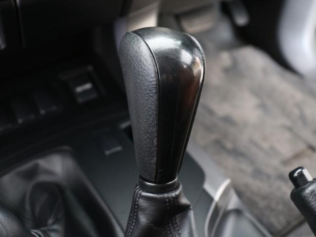 ランドクルーザープラド ＴＸ　シダーグリーンＮＥＷオールペイント　丸目ヘッドライト　内張張り替え　ＴＯＹＯＴＡロゴグリル　純正ＧＸ４７０テール　ＢＲＵＴ１６インチＡＷ　ＢＦグッドリッチＡＴ　クラシックシートカバー　ナローボディ換装（62枚目）