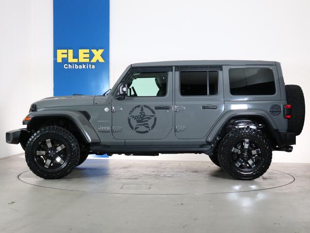 ジープ・ラングラーアンリミテッド サハラ スカイワンタッチパワートップ 特別仕様300台限定 特別仕様スティンググレーモデル 特別仕様スカイワンタッチパワートップ 新品YOKOHAMAジオランダーMTタイヤ KMC XDシリーズロックスター 17インチAW(16枚目)