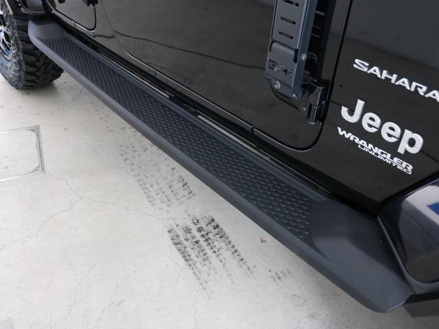 サイドステップ付きで乗り降り楽々！