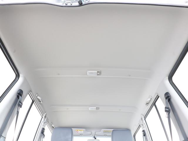 ランドクルーザー70 再販76 シルバーメタリックカラー 再再販70純正ホイール 新品ジオランダーX-ATタイヤ フロアマット 前後デフロック カロッツェリア製7インチナビ バックカメラ ETC フォグランプ 寒冷地仕様(15枚目)