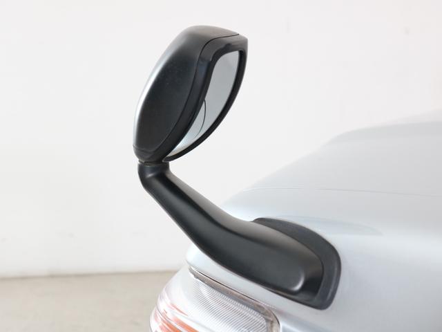 ランドクルーザー70 再販76 シルバーメタリックカラー 再再販70純正ホイール 新品ジオランダーX-ATタイヤ フロアマット 前後デフロック カロッツェリア製7インチナビ バックカメラ ETC フォグランプ 寒冷地仕様(32枚目)