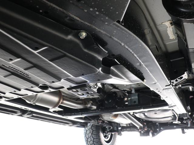 トライトン ＧＳＲ　新車ＧＳＲグレードパートタイム４駆ＸＥＬＦ０２ＡＷジオランダーＸ－ＡＴタイヤ　マルチアラウンドモニター　衝突被害軽減ブレーキ　踏み間違い衝突防止アシストレーンキープアシストレーダークルーズコントロール（17枚目）