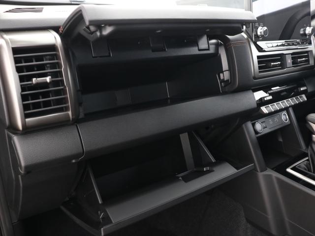 トライトン ＧＳＲ　新車ＧＳＲグレードパートタイム４駆ＸＥＬＦ０２ＡＷジオランダーＸ－ＡＴタイヤ　マルチアラウンドモニター　衝突被害軽減ブレーキ　踏み間違い衝突防止アシストレーンキープアシストレーダークルーズコントロール（56枚目）