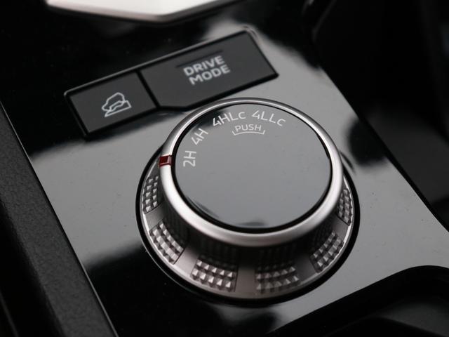 トライトン ＧＳＲ　新車ＧＳＲグレードパートタイム４駆ＸＥＬＦ０２ＡＷジオランダーＸ－ＡＴタイヤ　マルチアラウンドモニター　衝突被害軽減ブレーキ　踏み間違い衝突防止アシストレーンキープアシストレーダークルーズコントロール（60枚目）