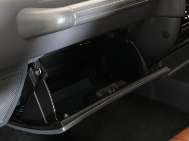 ランドクルーザー８０ ＶＸリミテッド　ＮＥＷカーキカラーペイント　ナローボディー換装　リフトアップ　角目４灯ヘッドライト　新品ジオランダーＸ－ＡＴタイヤ　新品ＤＥＡＮクロスカントリーＡＷ　オリジナルショックアブソーバー　オリジナルコイル（50枚目）