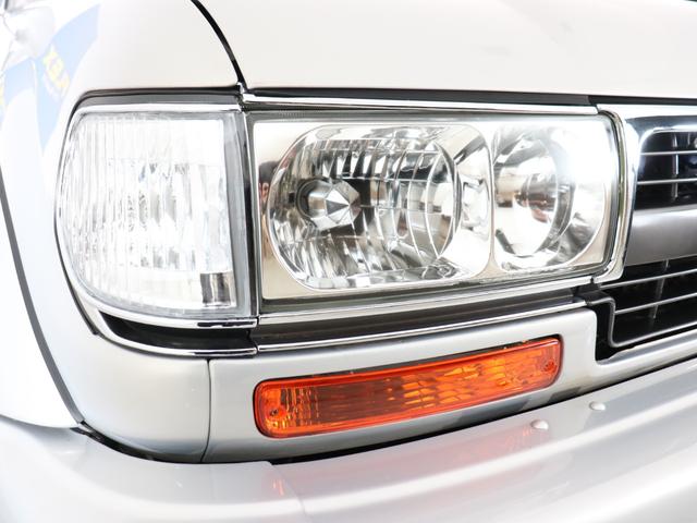 ランドクルーザー８０ 　下取り車　ハイリフト　後期型　新品ジオＭＴタイヤ　社外１６インチＡＷ　カロッツェリア製７インチナビ　ＥＴＣ　ウッドシフトノブ　ウッドステアリング　新品フロントグリル　新品３色テールランプ　サンルーフ（26枚目）