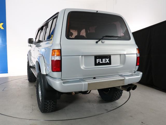 ランドクルーザー８０ 　下取り車　ハイリフト　後期型　新品ジオＭＴタイヤ　社外１６インチＡＷ　カロッツェリア製７インチナビ　ＥＴＣ　ウッドシフトノブ　ウッドステアリング　新品フロントグリル　新品３色テールランプ　サンルーフ（36枚目）