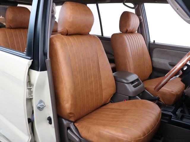 ランドクルーザープラド ＴＸリミテッド　新品ＤＥＡＮカルフォルニア　新品オープンカントリー　ＭＴ新品カロッツェリア製フローティングナビ　新品ウッドステアリング　新品クラシックシートカバー　新品フロアマットバックカメラ　ＥＴＣ（13枚目）