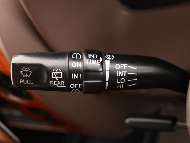ランドクルーザープラド ＴＸリミテッド　新品ＤＥＡＮカルフォルニア　新品オープンカントリー　ＭＴ新品カロッツェリア製フローティングナビ　新品ウッドステアリング　新品クラシックシートカバー　新品フロアマットバックカメラ　ＥＴＣ（43枚目）