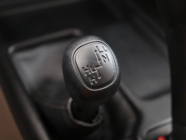 ランドクルーザープラド ＴＸリミテッド　新品ＤＥＡＮカルフォルニア　新品オープンカントリー　ＭＴ新品カロッツェリア製フローティングナビ　新品ウッドステアリング　新品クラシックシートカバー　新品フロアマットバックカメラ　ＥＴＣ（64枚目）