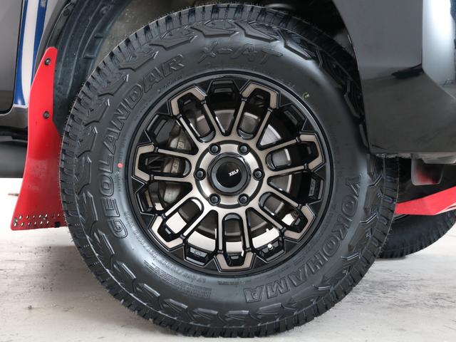 ハイラックス Z ワンオーナー 買取車両 Zグレードブラックカラー BATTLEZリフトアップ XELF・AW ジオランダーX-ATタイヤ GRスポーツバー GRマッドフラップ GRフロントアンダーカバー(20枚目)