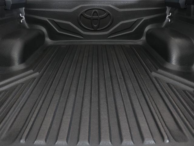 ハイラックス Z ワンオーナー 買取車両 Zグレードブラックカラー BATTLEZリフトアップ XELF・AW ジオランダーX-ATタイヤ GRスポーツバー GRマッドフラップ GRフロントアンダーカバー(57枚目)