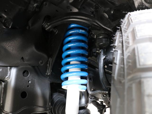 ランドクルーザープラド ＴＸリミテッド　ＲｅｎｏｃａシリーズカラーボムＮＥＷロイヤルグレーＴＯＹＯオープンカントリー（２８５／７０／Ｒ１７）マッドヴァンス１７インチＡＷＮＡＲＤＩステアリングＦＬＥＸリフトアップコイル（19枚目）