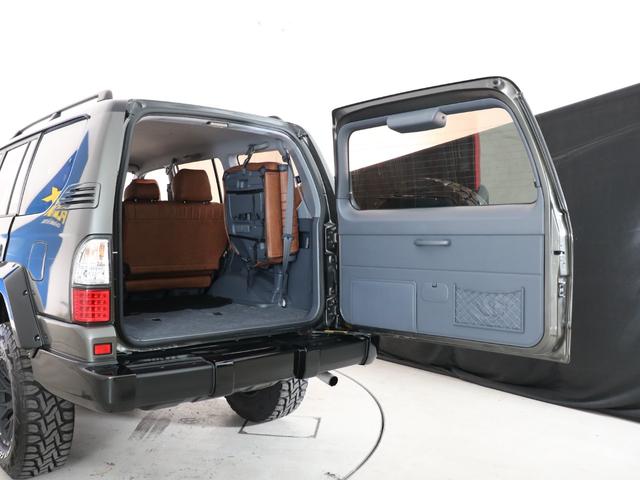 ランドクルーザープラド ＴＸリミテッド　ＲｅｎｏｃａシリーズカラーボムＮＥＷロイヤルグレーＴＯＹＯオープンカントリー（２８５／７０／Ｒ１７）マッドヴァンス１７インチＡＷＮＡＲＤＩステアリングＦＬＥＸリフトアップコイル（40枚目）