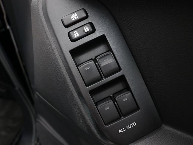 ランドクルーザープラド ＴＸ　１オーナー車　２インチＵＰ　ＮＩＴＲＯ１７インチＡＷ　ＢＦＧ・Ａ／Ｔタイヤ　ＲＨＩＮＯ－ＲＡＣＫ＆バックボーンシステム　サンルーフ　寒冷地仕様　カロッツェリア９インチナビ　フリップダウンモニター（68枚目）