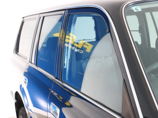 ランドクルーザー８０ ＧＸ　後期最終モデル　純正ブラック＆ナローボディー　電動フェンダーミラー　リア観音　ディーゼルマニュアル　集中ロック＆パワーウインドー　ブラッドレーＶ１６インチＡＷ　ジオランダーＭ／Ｔタイヤ（30枚目）