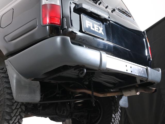 ランドクルーザー８０ ＧＸ　後期最終モデル　純正ブラック＆ナローボディー　電動フェンダーミラー　リア観音　ディーゼルマニュアル　集中ロック＆パワーウインドー　ブラッドレーＶ１６インチＡＷ　ジオランダーＭ／Ｔタイヤ（38枚目）