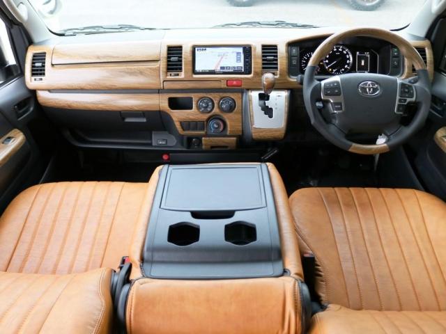 ロングDX GLパッケージ 6人乗り4ナンバー登録 ガソリン2WD 床張りカスタムPKG 特設カラー ローダウン フロントスポイラー キャメルカラーシートカバー 床張り施工 内装トリム加工 ナビ ETC(2枚目)