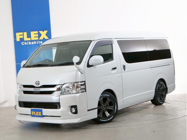 ハイエースワゴン ＧＬ　１０人乗り３ナンバー登録　ガソリン２ＷＤ　内装アレンジＲ１　ローダウン　１７インチアルミホイール　ナビ　サブモニター　後席モニター　ＥＴＣ　ベッドキット　脱着式センターテーブル　床張り施工（22枚目）