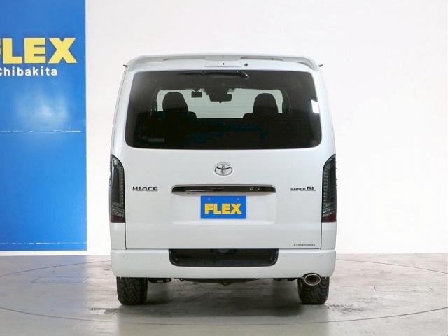 ハイエースバン スーパーGL ダークプライムII 5人乗り4ナンバー登録 ディーゼルターボ4WD 寒冷地仕様 16インチアルミホイール LEDテールランプ ドライブレコーダー デジタルインナーミラー ベッドキット ダークプライムII(7枚目)