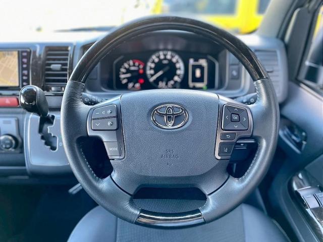 ハイエースバン スーパーGL ダークプライムII 5人乗り4ナンバー登録 ディーゼルターボ4WD 寒冷地仕様 16インチアルミホイール LEDテールランプ ドライブレコーダー デジタルインナーミラー ベッドキット ダークプライムII(13枚目)