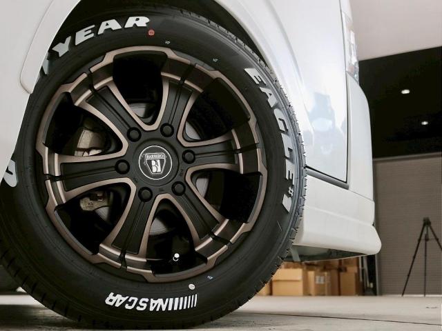 ハイエースワゴン GL ロング ファインテックツアラー 10人乗り3ナンバー登録 ガソリン2WD ファインテックツアラー ローダウン 17インチAW BIG-Xナビ 後席モニター 前後ドライブレコーダー キャプテンシート4脚(11枚目)