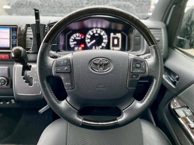 ハイエースバン スーパーＧＬ　ダークプライムＩＩ　５人乗り４ナンバー登録　ガソリン２ＷＤ　ライトカスタムＰＫＧ　ダークプライムＩＩ　両側パワースライドドア　フロントスポイラー　１６インチアルミホイール　メモリーナビ　ドライブレコーダー（13枚目）