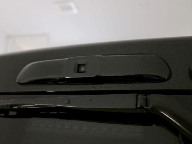 ハイエースバン スーパーＧＬ　ダークプライムＩＩ　５人乗り４ナンバー登録　ガソリン２ＷＤ　ライトカスタムＰＫＧ　ダークプライムＩＩ　両側パワースライドドア　フロントスポイラー　１６インチアルミホイール　メモリーナビ　ドライブレコーダー（25枚目）