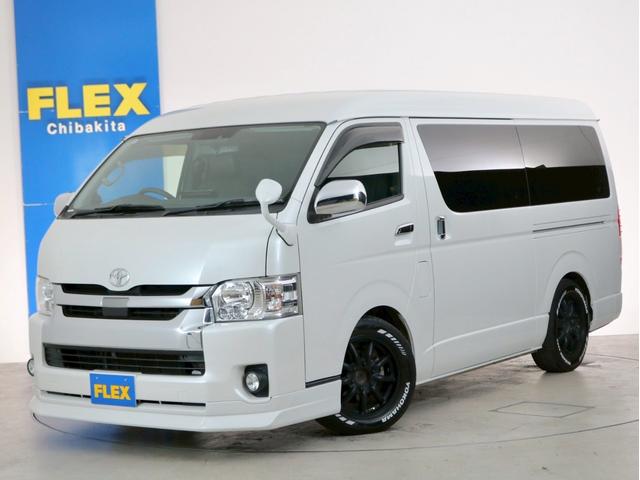 ハイエースワゴン ＧＬ　１０人乗り３ナンバー登録　ガソリン２ＷＤ　ローダウン　フロントスポイラー　１７インチアルミホイール　ベッドキット　床張り施工　９インチフローティングナビ　後席モニター　ＥＴＣ２．０（24枚目）