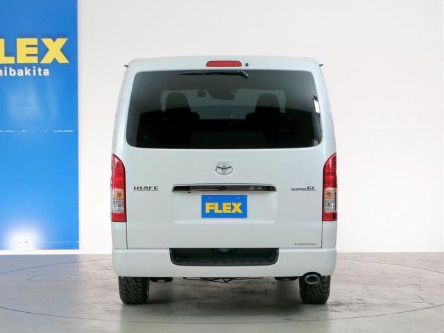 ハイエースバン スーパーGL ダークプライムII 5人乗り4ナンバー登録 ディーゼルターボ4WD 寒冷地仕様 16インチアルミホイール トヨタ純正メモリーナビ 前後ドライブレコーダー パノラミックビューモニター ETC2.0(7枚目)