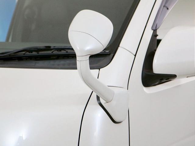 ハイエースバン スーパーGL ダークプライムII 5人乗り4ナンバー登録 ディーゼルターボ2WD FLEX内装アレンジVer4 50mmローダウン 17インチアルミホイール ナビ 後席モニター ベッドキット 床張り施工 両側パワースライドドア(14枚目)