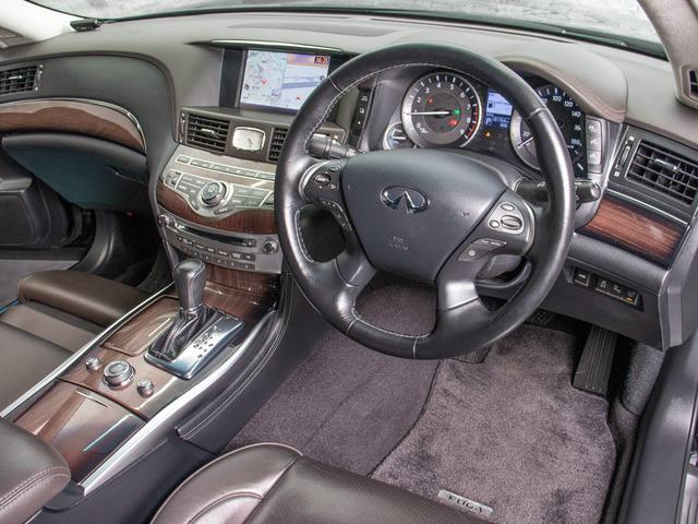 VIP 現行型 禁煙車 黒茶革冷暖房シート 全方向カメラ(12枚目)