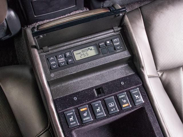 VIP 現行型 禁煙車 黒茶革冷暖房シート 全方向カメラ(17枚目)