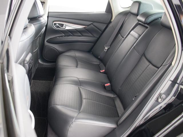 フーガ ３７０ＧＴ　タイプＳ　（２０インチアルミホイール）（純正エアロバンパー）（黒本革）（助手席オットマン）（シートヒーター）（エアシート）（ＨＤＤマルチナビ）（Ｂｌｕｅｔｏｏｔｈオーディオ）（バックモニター）（フルセグＴＶ）（26枚目）