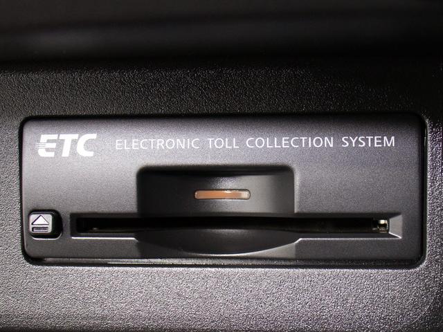 フーガ ３７０ＧＴ　タイプＳ　（２０インチアルミホイール）（純正エアロバンパー）（黒本革）（助手席オットマン）（シートヒーター）（エアシート）（ＨＤＤマルチナビ）（Ｂｌｕｅｔｏｏｔｈオーディオ）（バックモニター）（フルセグＴＶ）（30枚目）