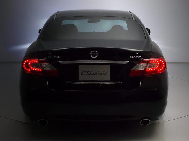 フーガ ２５０ＧＴ　（禁煙車）（ブラックフリート２０インチＡＷ）（イデアル製車高調）（純正エアロバンパー）（ブラックハーフレザー）（助手席オットマン）（ＨＤＤマルチナビ）（バックカメラ）（サイドカメラ）（オートクルーズ）（20枚目）