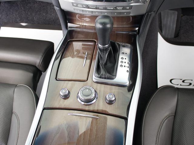 フーガハイブリッド ＶＩＰ　（禁煙車）（後期型）（アラウンドビュー）（障害物センサー）（インテリジェントクルーズ）（エマージェンシーブレーキ）（黒本革）（後席コントロールパネル）（オットマン）（ＬＥＤヘッドライト）（ＨＤＤナビ）（31枚目）