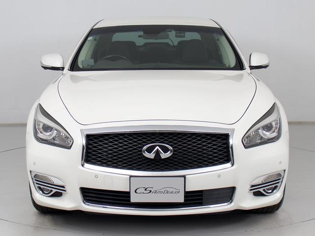 フーガハイブリッド ＶＩＰ　（禁煙車）（ＢＯＳＥサウンドスピーカー）（アラウンドビュー）（インテリジェントクルーズ）（エマージェンシーブレーキ）（ＢＳＷ）（クリアランスソナー）（黒本革）（後席コントロールパネル）（冷暖房シート）（12枚目）