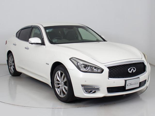 フーガハイブリッド ＶＩＰ　（禁煙車）（ＢＯＳＥサウンドスピーカー）（アラウンドビュー）（インテリジェントクルーズ）（エマージェンシーブレーキ）（ＢＳＷ）（クリアランスソナー）（黒本革）（後席コントロールパネル）（冷暖房シート）（19枚目）