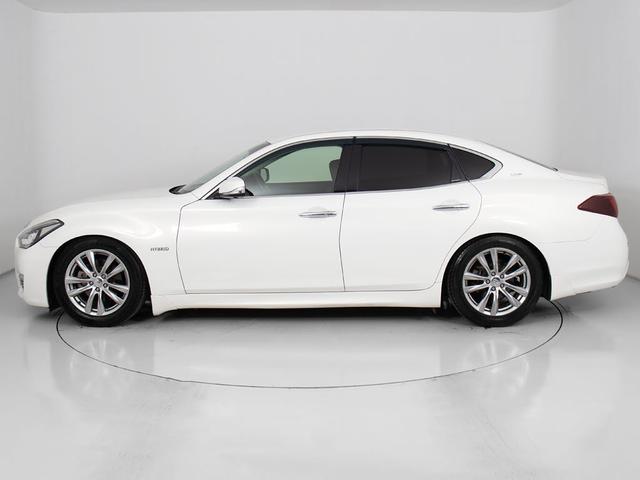 フーガハイブリッド ＶＩＰ　（禁煙車）（後期型）（ＴＥＩＮ車高調）（アラウンドビュー）（インテリジェントクルーズ）（エマージェンシーブレーキ）（クリアランスソナー）（黒本革）（助手席オットマン）（後席コントロールパネル）（15枚目）