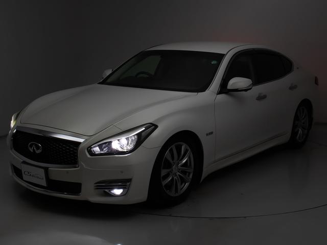 フーガハイブリッド ＶＩＰ　（禁煙車）（後期型）（ＴＥＩＮ車高調）（アラウンドビュー）（インテリジェントクルーズ）（エマージェンシーブレーキ）（クリアランスソナー）（黒本革）（助手席オットマン）（後席コントロールパネル）（22枚目）