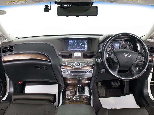 フーガハイブリッド ＶＩＰ　（禁煙車）（後期型）（ＴＥＩＮ車高調）（アラウンドビュー）（インテリジェントクルーズ）（エマージェンシーブレーキ）（クリアランスソナー）（黒本革）（助手席オットマン）（後席コントロールパネル）（28枚目）
