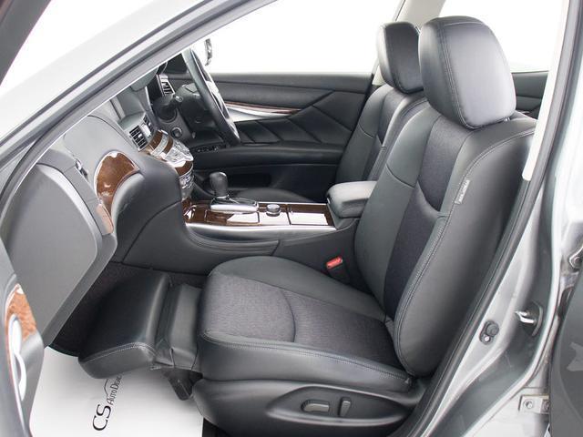 フーガ ２５０ＧＴ　（禁煙車）（後期型）（点検整備記録簿６枚）（アラウンドビュー）（インテリジェントクルーズ）（エマージェンシーブレーキ）（クリアランスソナー）（ブラックハーフレザー）（オットマン）（ＬＥＤヘッドライト）（26枚目）