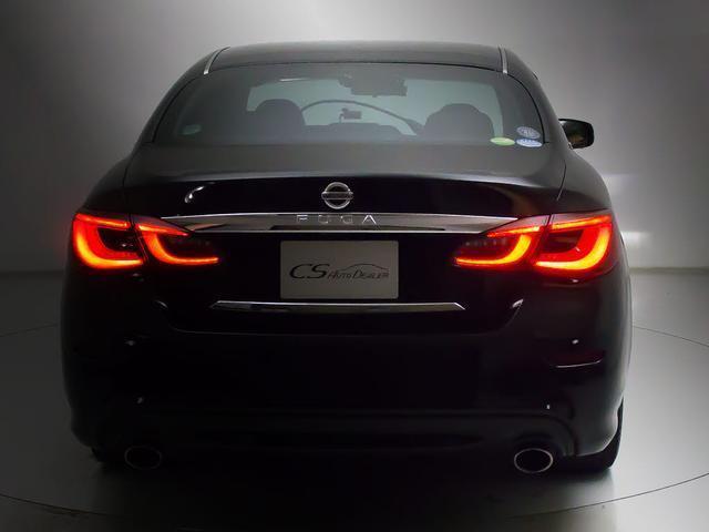 フーガハイブリッド ＶＩＰ　（禁煙車）（後期型）（アラウンドビュー）（１８インチＡＷ）（インテリジェントクルーズ）（エマージェンシーブレーキ）（障害物センサー）（黒本革）（冷暖房シート）（後席コントロールパネル）（オットマン）（23枚目）