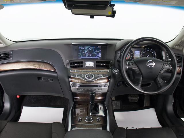 フーガハイブリッド ＶＩＰ　（禁煙車）（後期型）（アラウンドビュー）（１８インチＡＷ）（インテリジェントクルーズ）（エマージェンシーブレーキ）（障害物センサー）（黒本革）（冷暖房シート）（後席コントロールパネル）（オットマン）（26枚目）