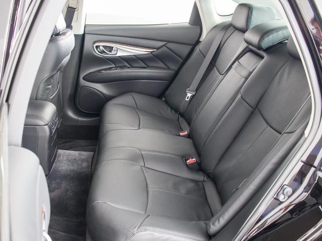 フーガ ２５０ＧＴ　（禁煙車）（後期型）（整備点検記録簿７枚）（新品黒本革シート）（アラウンドビュー）（インテリジェントクルーズ）（衝突軽減）（電動オットマン）（ＬＥＤヘッドライト）（ＨＤＤマルチナビ）（バックモニター）（27枚目）