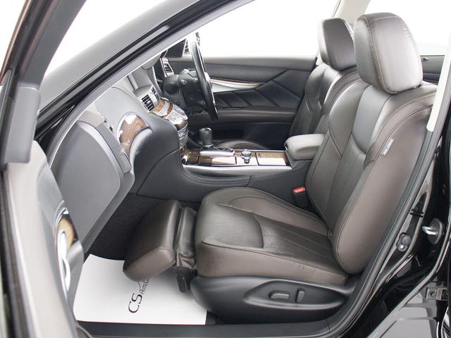 シーマ ハイブリッド VIP (禁煙車)(法人ワンオーナー)(サンルーフ)(BOSEサウンドスピーカー)(インテリジェントクルーズ)(エマージェンシーブレーキ)(黒本革)(オットマン)(後席コントロールパネル)(冷暖房シート)(28枚目)