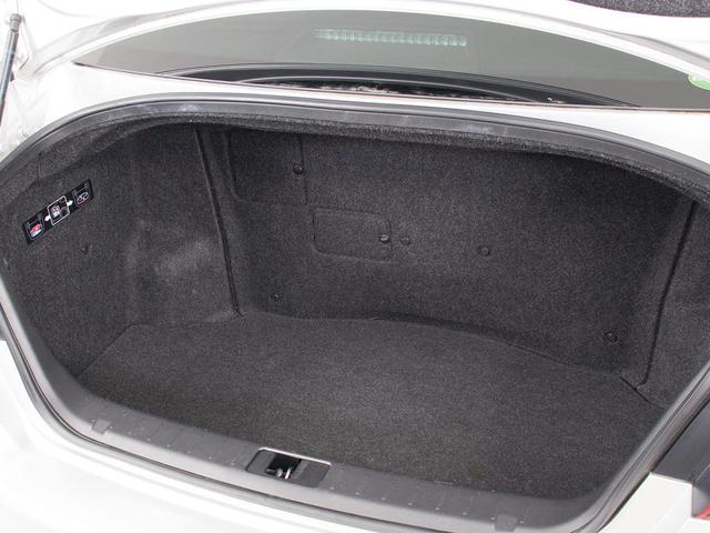 フーガハイブリッド ベースグレード　（禁煙車）（後期型）（アラウンドビュー）（インテリジェントクルーズ）（エマージェンシーブレーキ）（クリアランスソナー）（ハーフレザー）（助手席オットマン）（ＬＥＤ）（ＨＤＤナビ）（Ｂｌｕｅｔｏｏｔｈ）（19枚目）