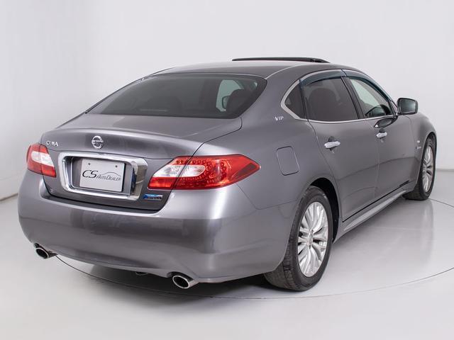 シーマ ハイブリッド VIP (禁煙車)(ワンオーナー)(サンルーフ)(BOSEサウンドスピーカー)(インテリジェントクルーズ)(後席コントロールパネル)(エアシート)(シートヒーター)(HDDマルチナビ)(Bluetooth)(16枚目)