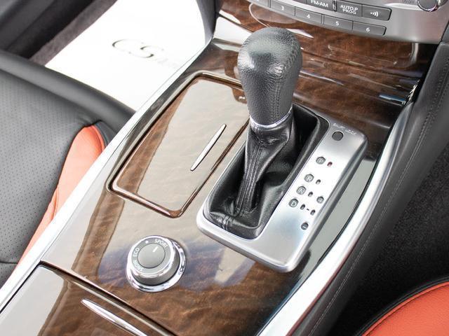 NISSAN FUGA HYBRID BASE GRADE